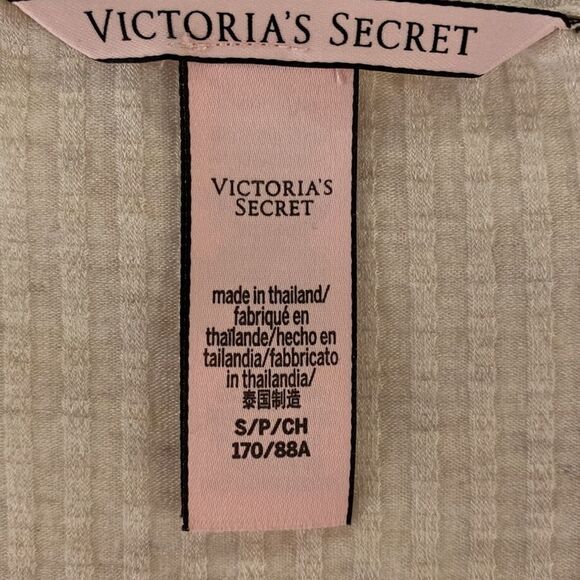 Victoria’s Secret ivory 3/4 sleeve ribbed lace trim romper size S - Picture 7 of 10